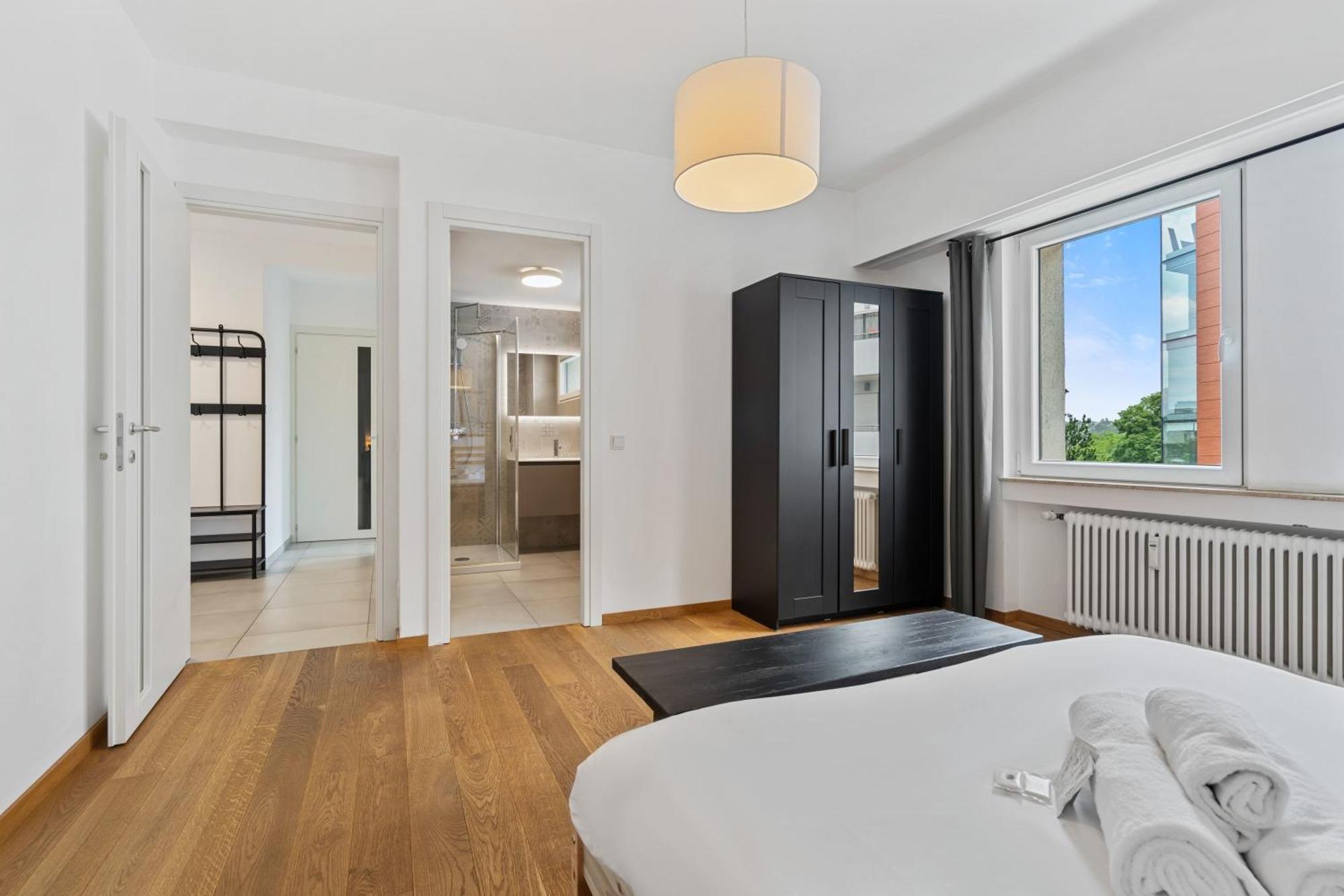 Lux 2br With Views & Balcony Appartement